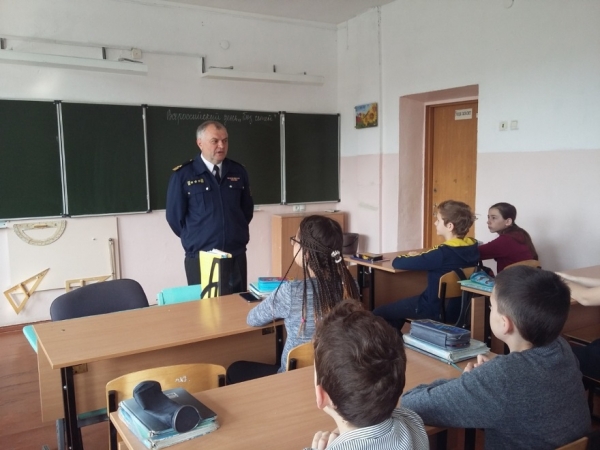 
			Более 4,7 тыс. незаконно установленных орудий лова изъято из водоемов страны во Всероссийский день без сетей 		