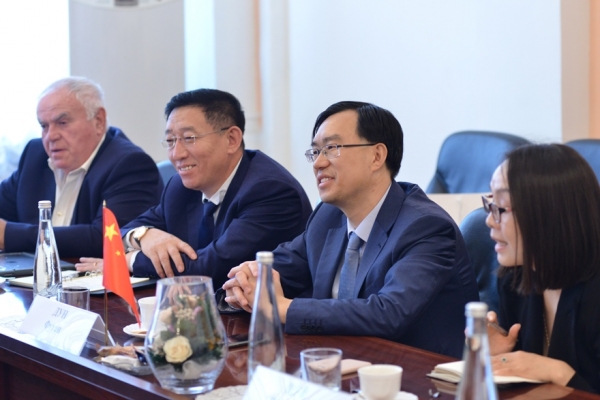 
			В Росрыболовстве обсудили возможности создания рыбного технопарка на Сахалине		