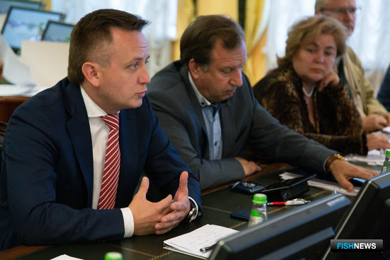 Рыбаки хотят плотнее пообщаться с ФАС Рыбаки хотят плотнее пообщаться с ФАС