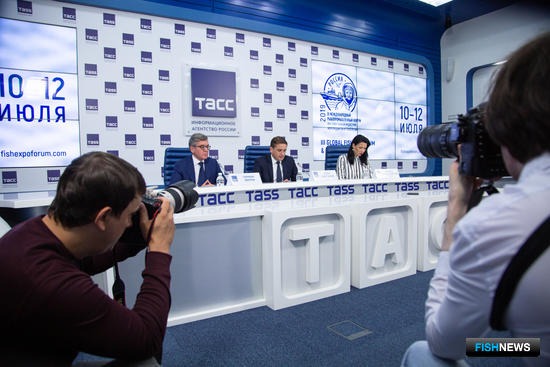 Санкт-Петербург станет рыбной столицей ко Дню рыбака