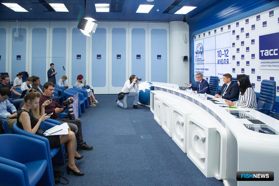 Санкт-Петербург станет рыбной столицей ко Дню рыбака