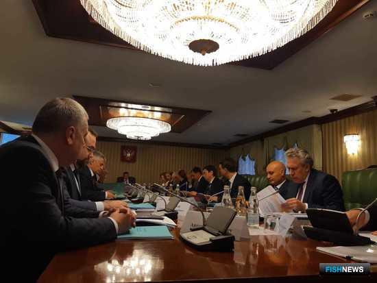 Власти хотят привлечь инвестиции в арктические регионы Власти хотят привлечь инвестиции в арктические регионы