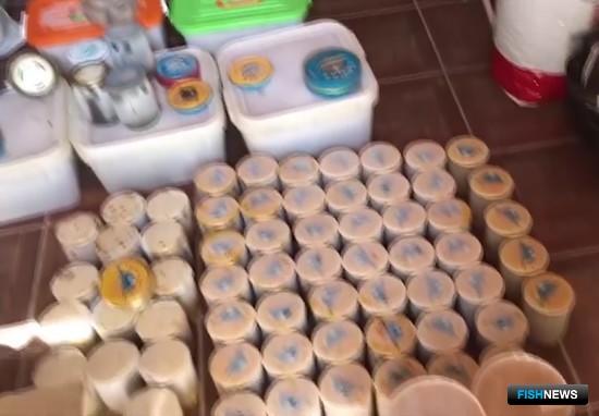 Торговцам нелегальной осетриной устроили «маски-шоу» Торговцам нелегальной осетриной устроили «маски-шоу»