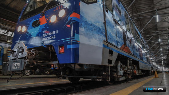 Камчатский краб спустился в метро