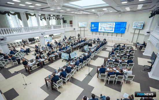 Большие «рыбные» слушания прошли на Сахалине Большие «рыбные» слушания прошли на Сахалине