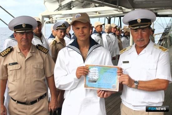 &laquo;Паллада&raquo; одолела треть кругосветки