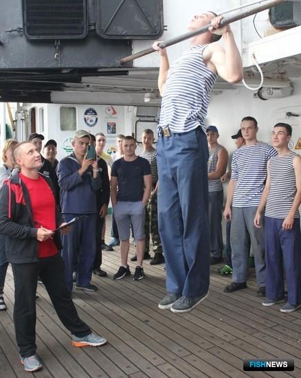 &laquo;Паллада&raquo; одолела треть кругосветки