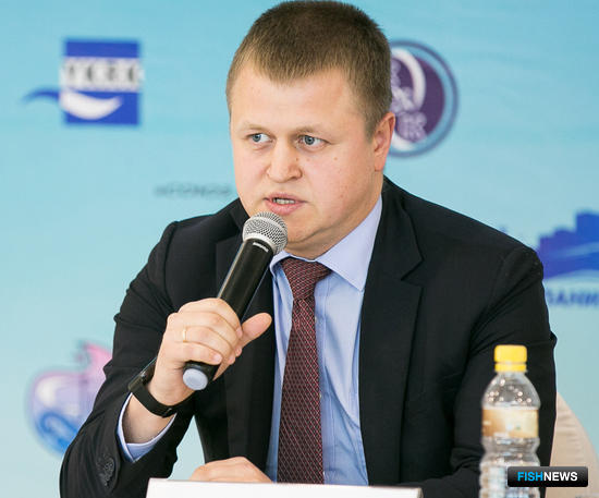 На Сахалине продумывают, как привлечь суда в российские порты