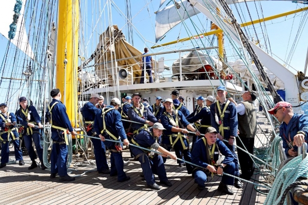 
			Новости кругосветки: &laquo;Паллада&raquo; перешла из Атлантики в Индийский океан		