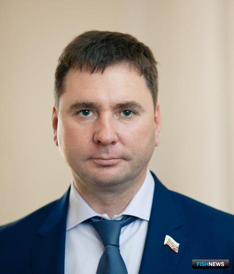 Максим Козлов: Отрасли нужно спокойное регулирование Максим Козлов: Отрасли нужно спокойное регулирование