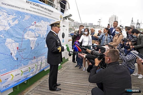 Под &laquo;Парусами мира&raquo;