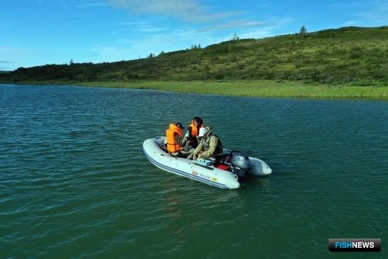На реках и озерах Таймыра взяли &laquo;топливные&raquo; пробы