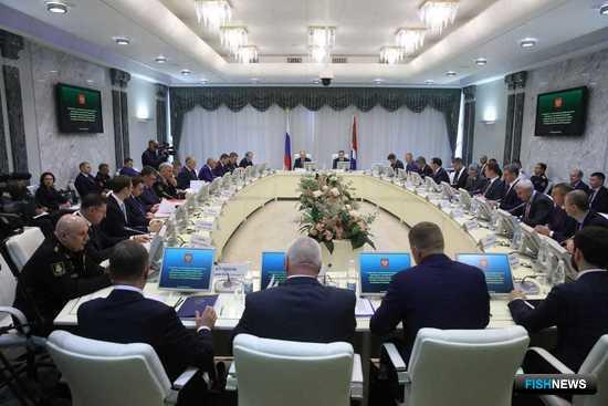 Николай Патрушев: Важно повысить уровень госконтроля за добычей и оборотом водных биоресурсов Николай Патрушев: Важно повысить уровень госконтроля за добычей и оборотом водных биоресурсов