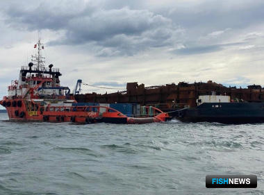 Аварийное судно покинуло Чукотку