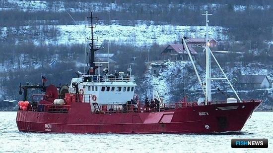 Моряков с &laquo;Онеги&raquo; продолжают искать