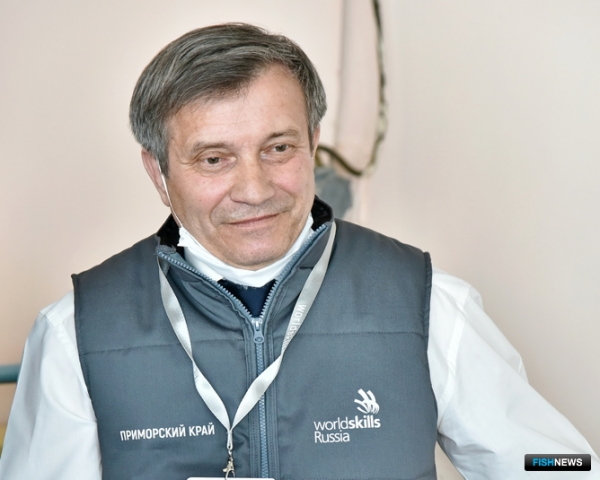 Будущие тралмастера состязаются во Владивостоке