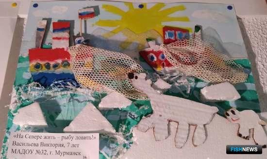 Труд рыбаков Заполярья запечатлели в рисунках и поделках