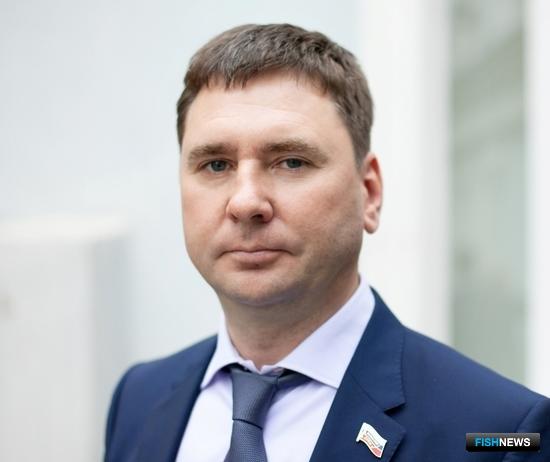 Максим Козлов: Желаю Fishnews оставаться верным своим традициям Максим Козлов: Желаю Fishnews оставаться верным своим традициям