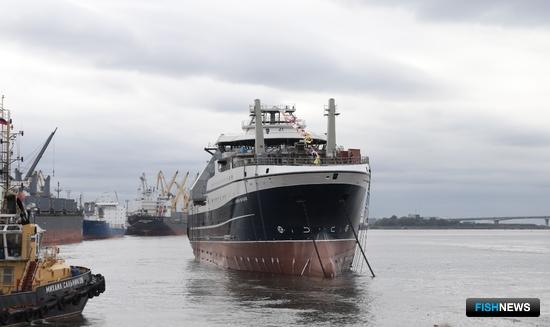 Виктория Абрамченко стала крестной матерью четвертого траулера РРПК