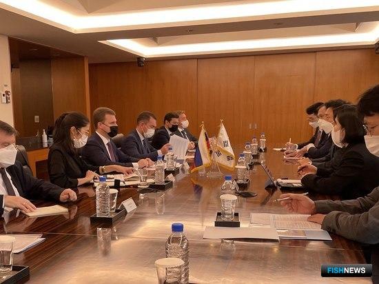 Корейцев пригласили вкладываться в Дальний Восток Корейцев пригласили вкладываться в Дальний Восток