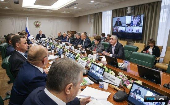 Сенаторы пообещали курировать поправки в &laquo;рыбные&raquo; законопроекты