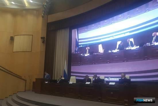 ДВНПС одобрил предложения АСРФ по сохранению запасов минтая ДВНПС одобрил предложения АСРФ по сохранению запасов минтая