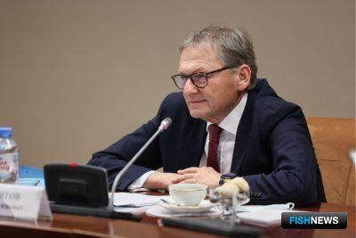 Бизнес-омбудсмен предложил опробовать электронную очередь в Приморье