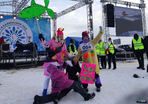 &laquo;Сахалинский лед&raquo; блеснул призами