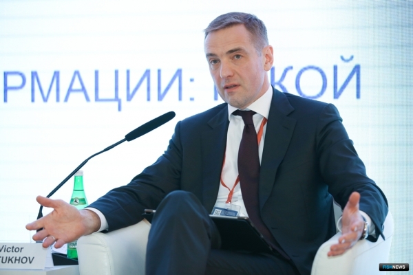 Новострой уплывает всё дальше Новострой уплывает всё дальше