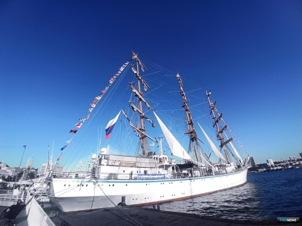 Аллея Парада парусов появилась в столице Дальнего Востока