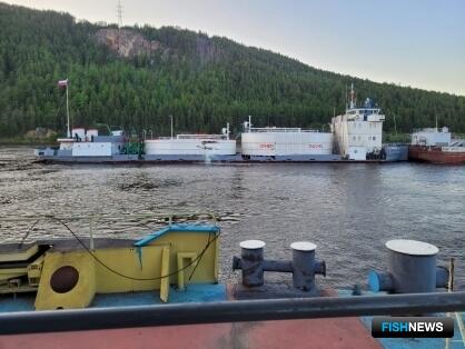 На Лене произошел разлив бензина