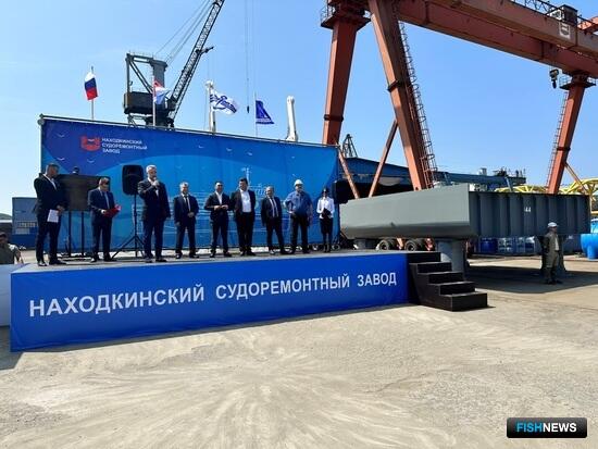День кораблестроителя в Приморье отметили закладкой новых краболовов