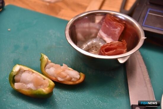 Команда Fishnews отметила День рыбака в поварских фартуках Команда Fishnews отметила День рыбака в поварских фартуках