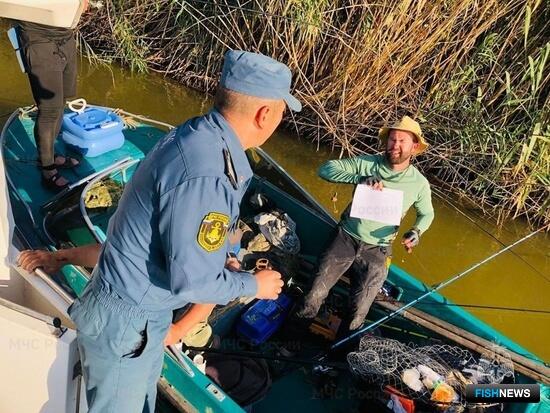 Рыболовам-лодочникам в разных регионах напоминают о безопасности Рыболовам-лодочникам в разных регионах напоминают о безопасности