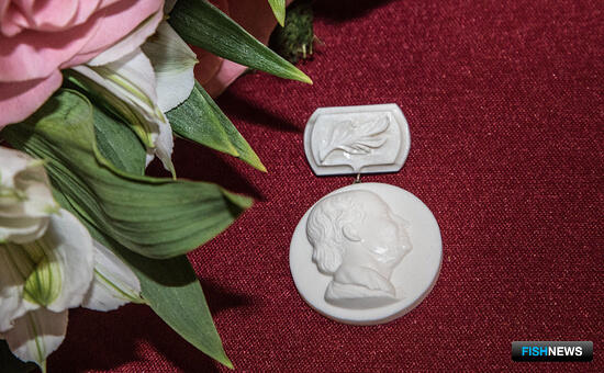 Новые рыбные корма принесли награду специалисту САФУ Новые рыбные корма принесли награду специалисту САФУ