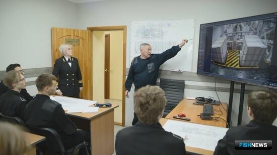 Студентов Камчатки будут обучать на рыбопромышленном производстве Студентов Камчатки будут обучать на рыбопромышленном производстве