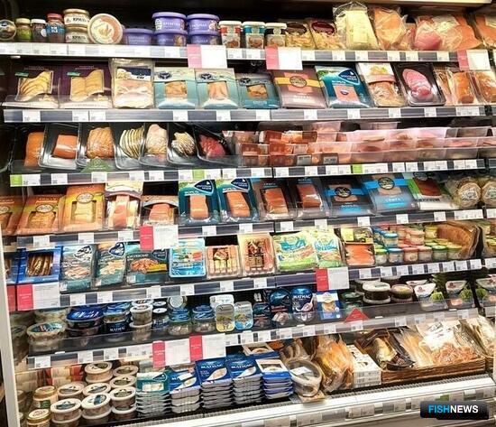 Переработчики предлагают отменить пошлины на импорт социальной рыбы