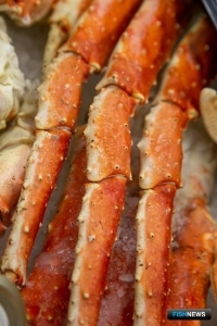 Посетителям нового рыбного рынка в Москве полюбился краб