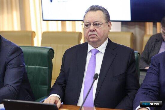 В Совфеде озаботились ценами на топливо для рыбаков