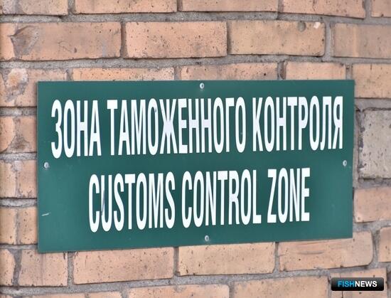 Туристы пытаются провезти рыбные &laquo;сувениры&raquo; из Монголии в обход запрета