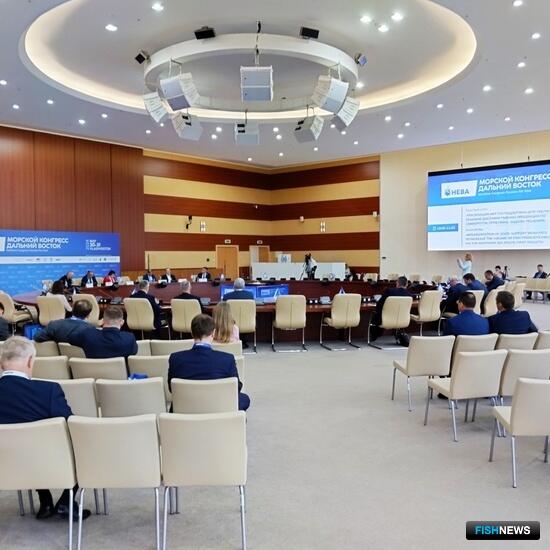 Во Владивостоке обсудили проблемы перевозок рыбы по Севморпути