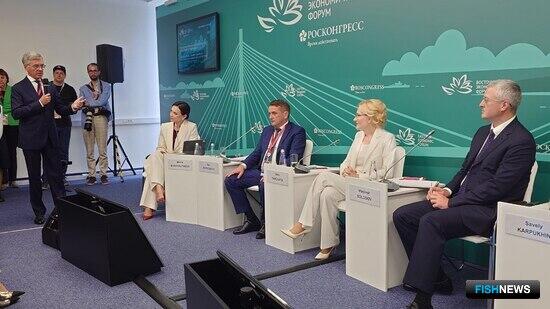 Драйвер и его потребности: &laquo;рыбную&raquo; сессию на ВЭФ посвятили роли отрасли в жизни регионов