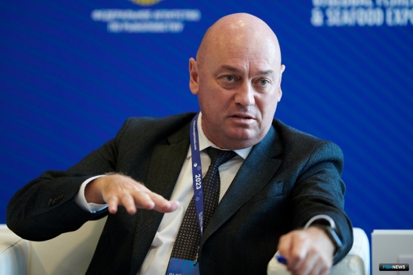 О &laquo;рыбном авиамосте&raquo; расскажут на выставке в Питере